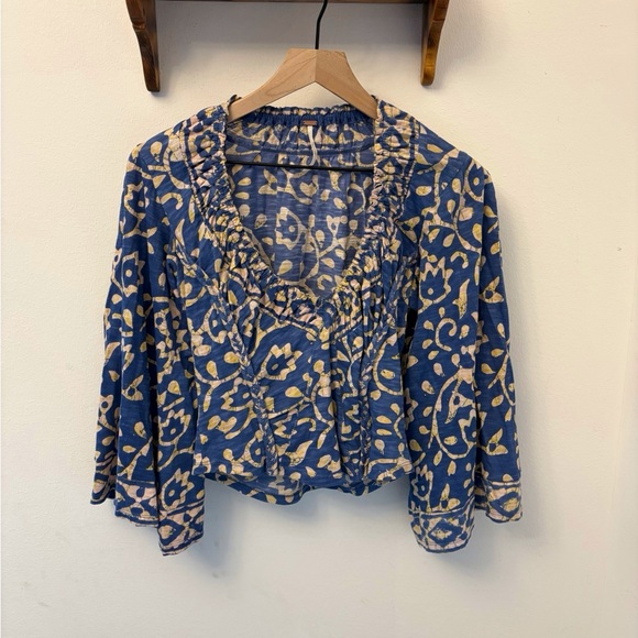 Free People On The Block Blue Combo Bell Sleeve Blouse | Size S - Picture 2 of 8